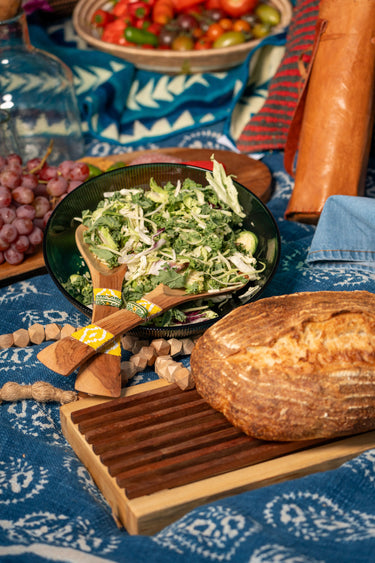 Bread Cutting Board with Crumb Catcher